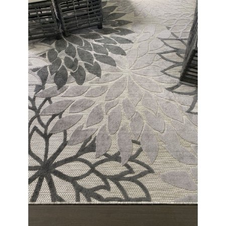 Customer image 490