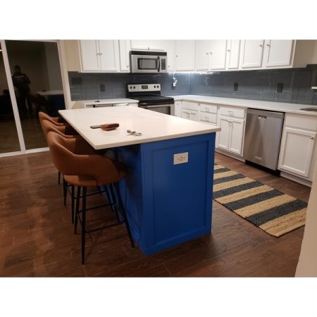 Customer image 709