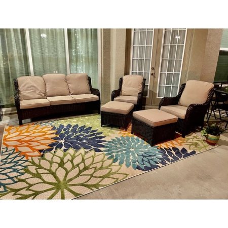 Customer image 158