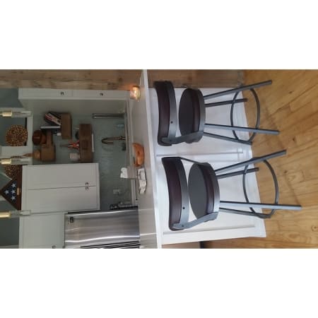 Customer image 100
