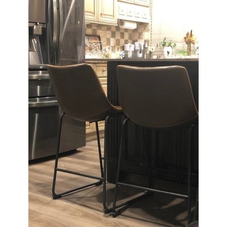 Customer image 106