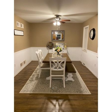 Customer image 205