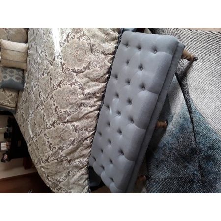 Customer image 152