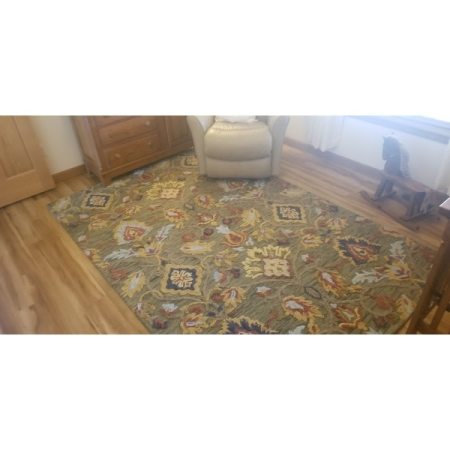 Customer image 571