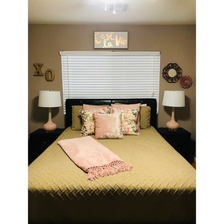 Customer image 50