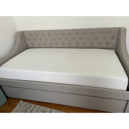 Customer image 305