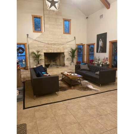 Customer image 344