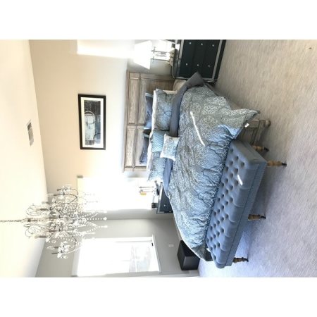 Customer image 68