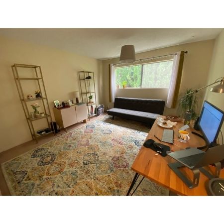 Customer image 709