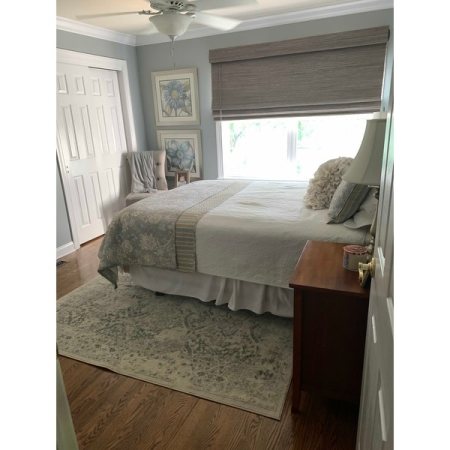 Customer image 411