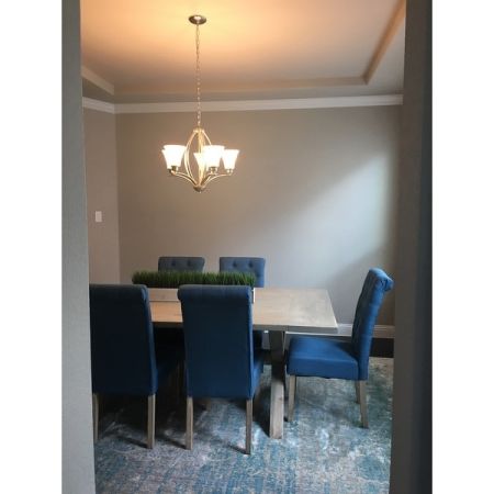 Customer image 380