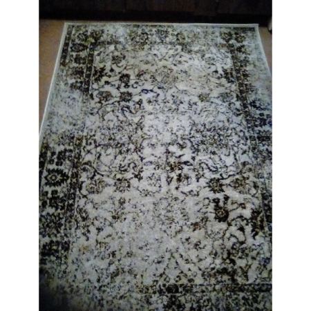 Customer image 550