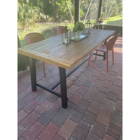Customer image 52