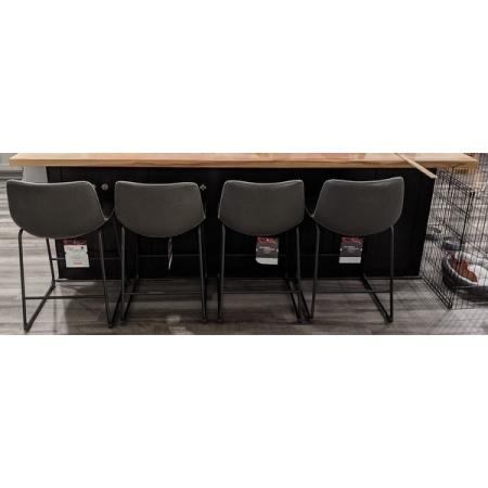 Customer image 76