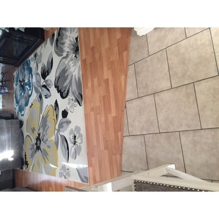 Customer image 226