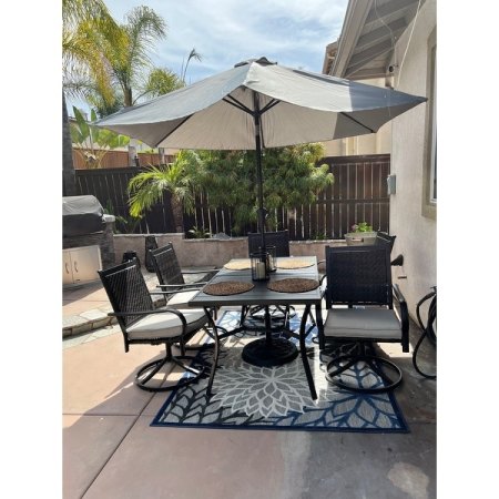 Customer image 164