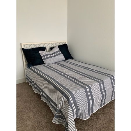 Customer image 342