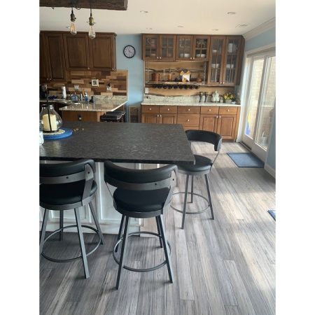 Customer image 70