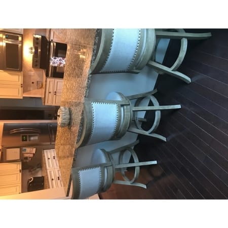Customer image 108