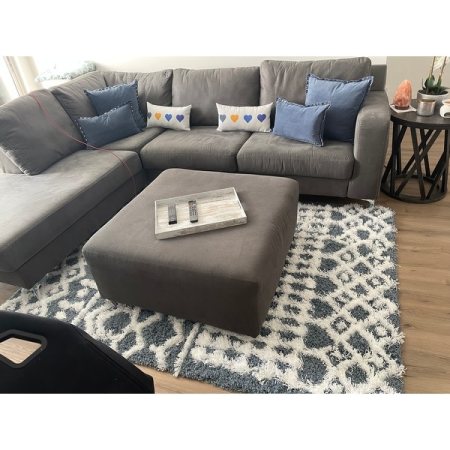 Customer image 108