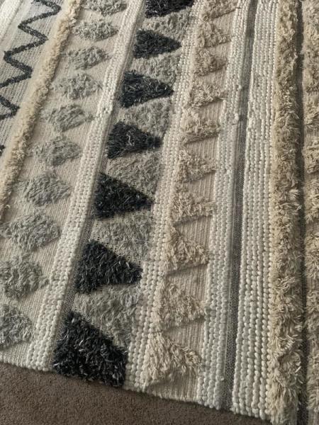 Customer image 142