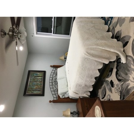 Customer image 252