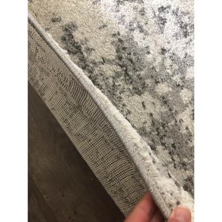 Customer image 407