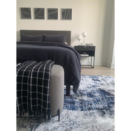 Customer image 128