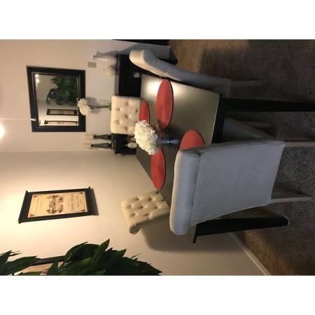 Customer image 372