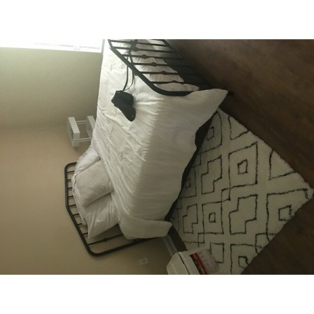Customer image 552