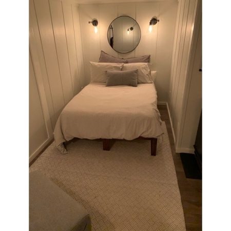 Customer image 304