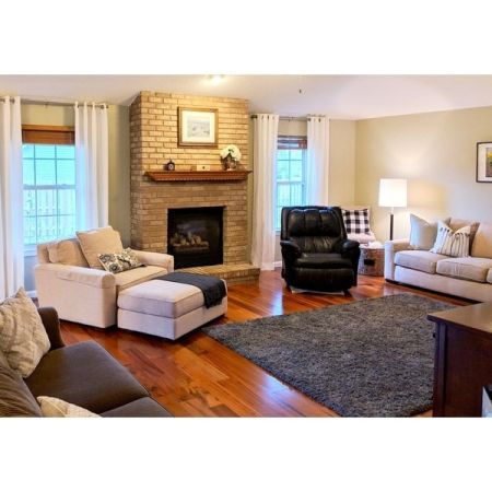 Customer image 140