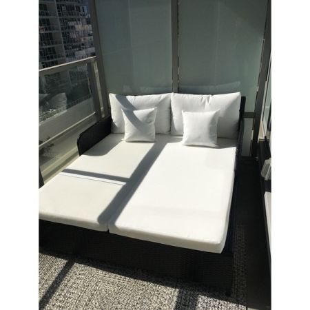 Customer image 108