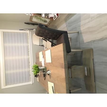 Customer image 384