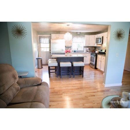 Customer image 136