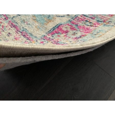 Customer image 550