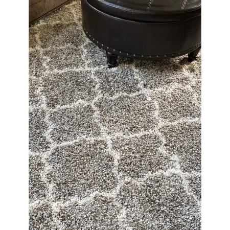 Customer image 325