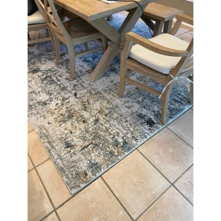 Customer image 218