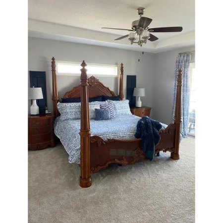 Customer image 142