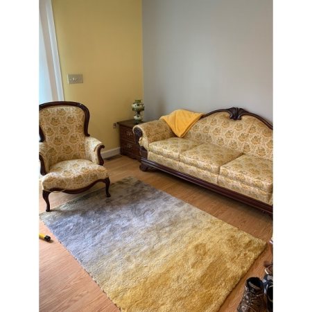 Customer image 142