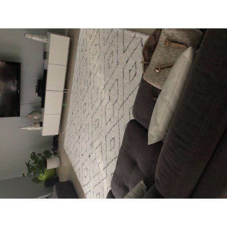 Customer image 484