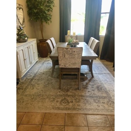 Customer image 744