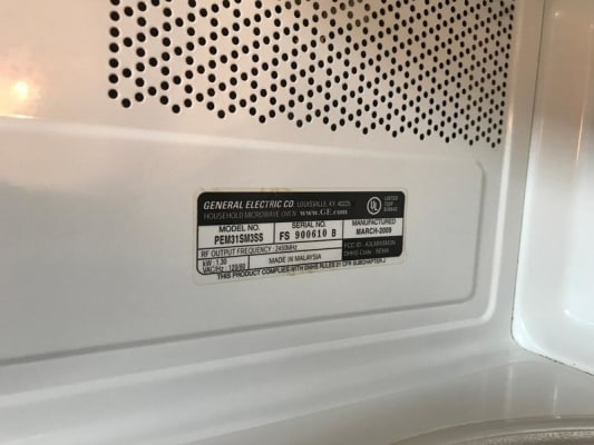 Ge Pem31smss 1 0 Cu Ft Countertop Microwave Oven With 800 Watts Inside Top Not For Consumption The Microwave