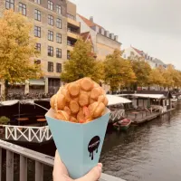 Famous Bubble waffle