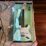 Perfect match for my Surf Green DeLongecaster!!