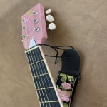Outstanding starter guitar for my niece!