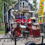 Provides the sound and looks great for any gig!