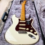 Beautiful guitar. True craftsmanship.