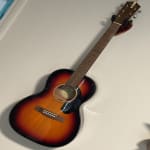 Awesome little guitar with amazing sound