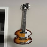 Nice guitar for a good price.